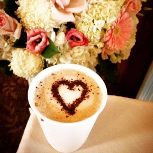 Love tops this warm and wonderful cappuccino. Brunch wedding by @plannedperfectlylowell ! #espressodave #espressodavecoffeecatering #coffeecateringMA
